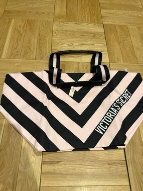 Victoria's Secret Black and Pink Chevron Tote